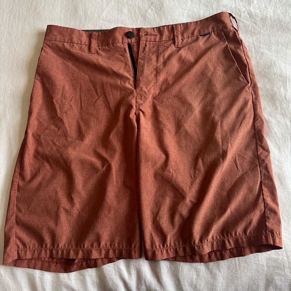 Hurley Phantom board shorts pink 20” Size 31”